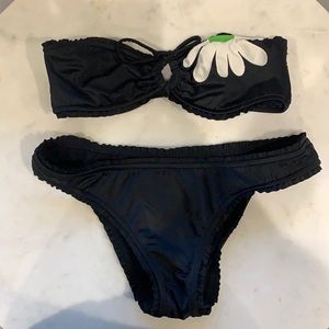 Raisins bandeau top bathing suit